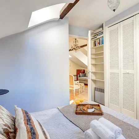 Bnbnook - Chic & 1br - Walk To Notre-dame