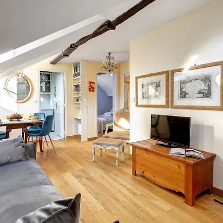 Bnbnook - Chic & 1br - Walk To Notre-dame Apartment *