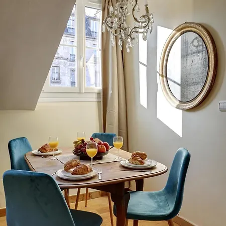 Bnbnook - Chic & 1br - Walk To Notre-dame *
